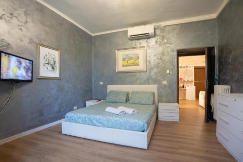 Quartiere XXIII Alessandrino Apartment | Bettí House vasca idromassaggio metro C Alessandrino - San Giovanni e trenino laziali-Termini -Bettí House