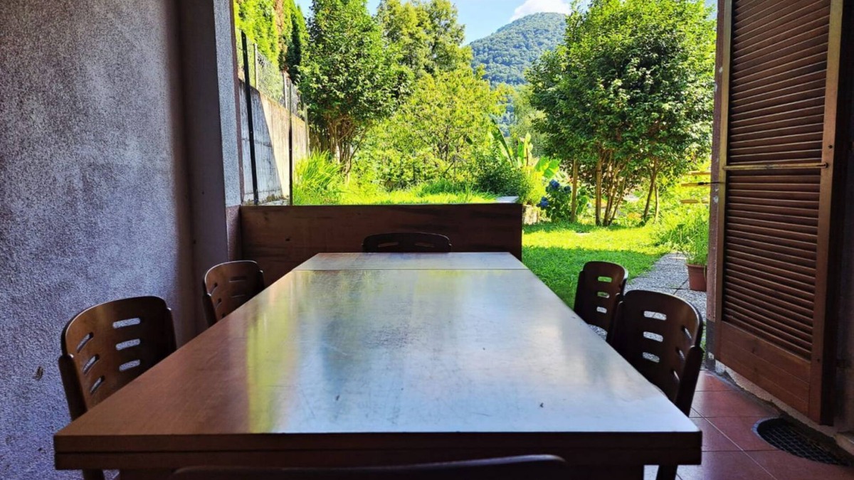 Monteggio Apartment | Between Lakes and Nature (Hydrangea House)