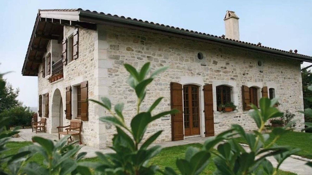 La Bastide-Clairence Apartment | BETWEEN SEA AND MOUNTAINS