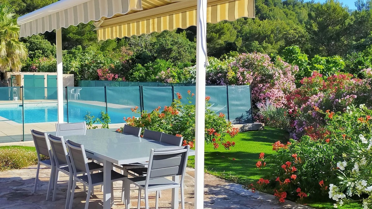 Cap Benat House | Between sea and forest, one of the most peaceful corners of the Var coastline