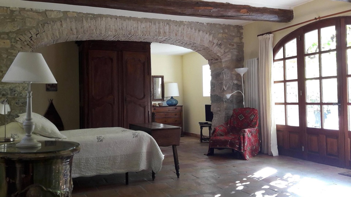 Lezan Apartment | Between the mountains and the seaside, absolute calm near Uzès and Nîmes