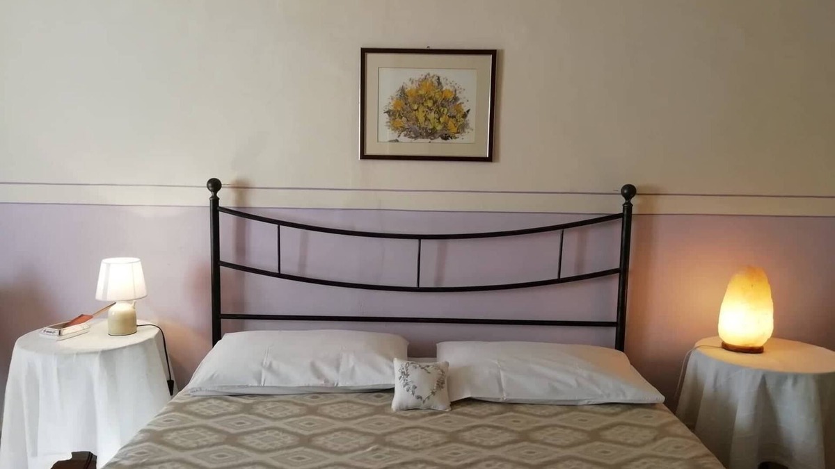 Citta della Pieve House | Between Umbria and Tuscany, a house in the flowery alley in Città della Pieve.