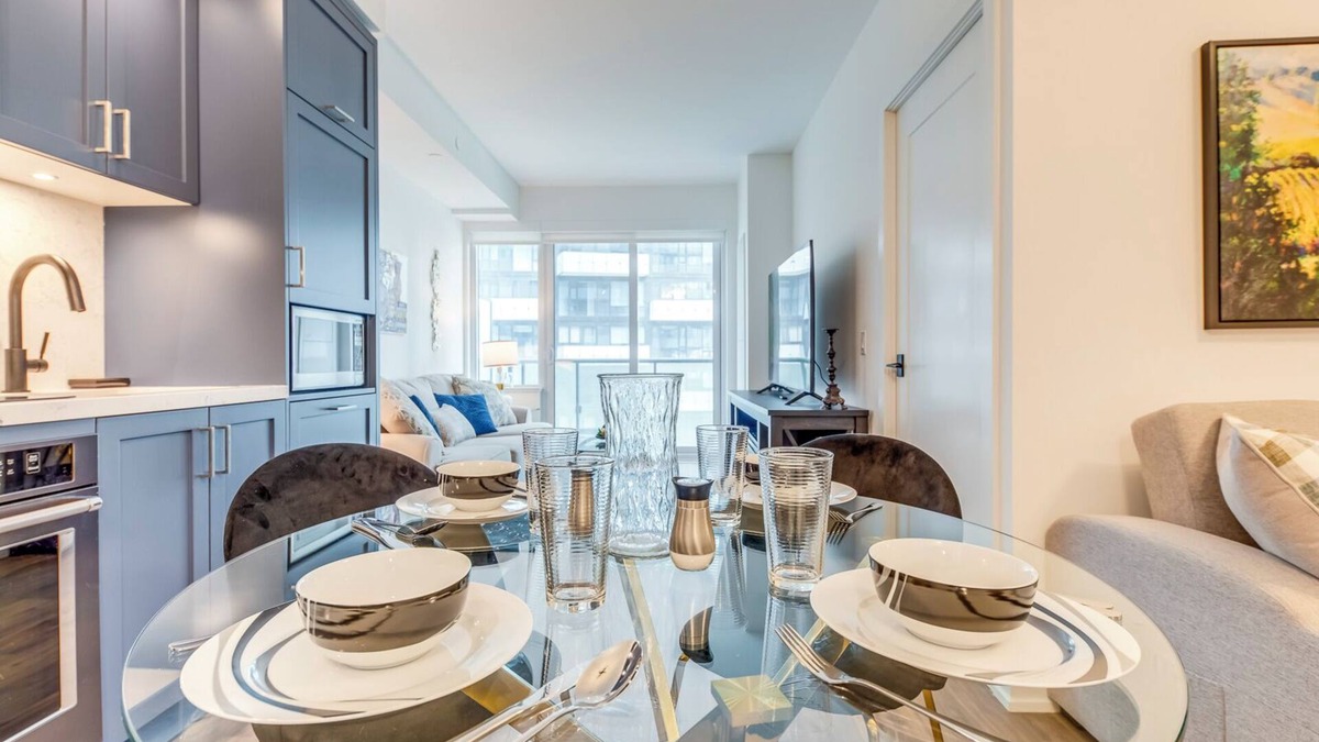 Wellington Place Condo | Beverly Hills in Toronto's Core w/Pool, Parking, WiFi, Near CN Tower