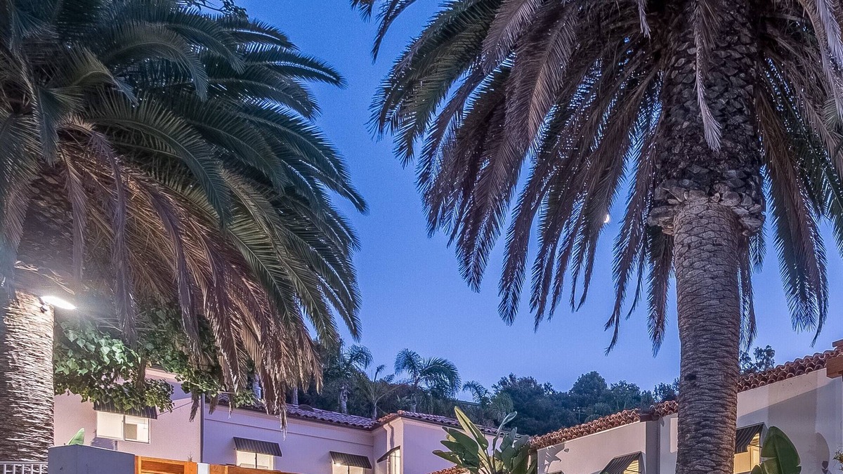 Beverly Hills House | Beverly Hills Mediterranean Estate Add Event's with Upgraded Package & Approval