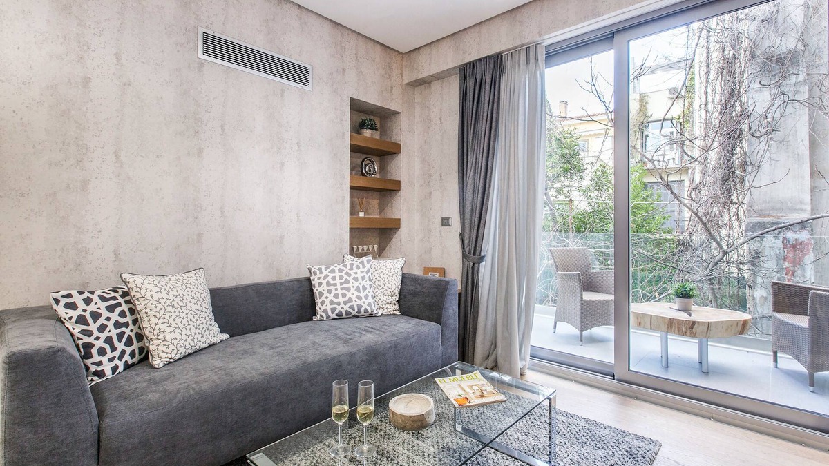 Plaka Apartment | Beverly Suite II in Plaka by JJ Hospitality-