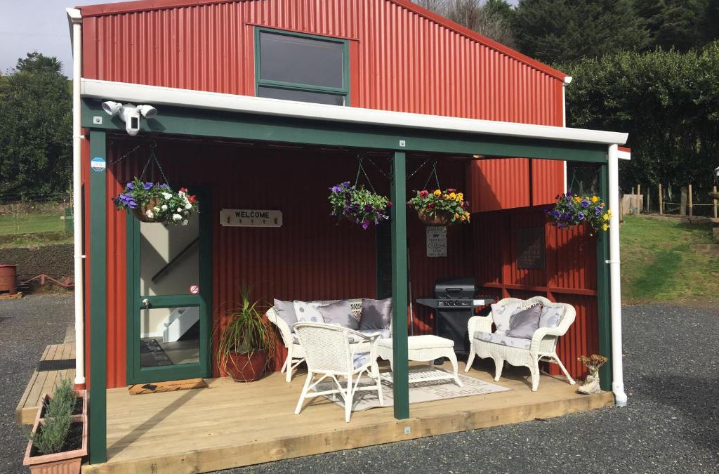 Katikati Bed & Breakfast | Beynon&Bolton’s Country Loft Escape