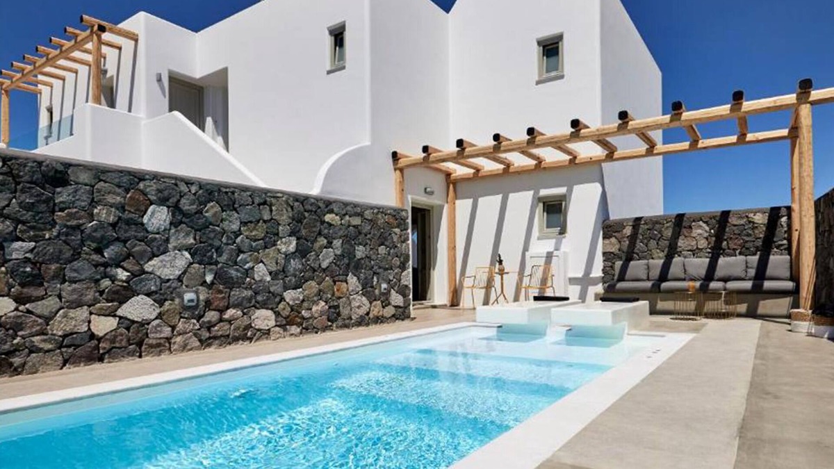 Messaria Apartment | BH389 - C - Suite Santorini