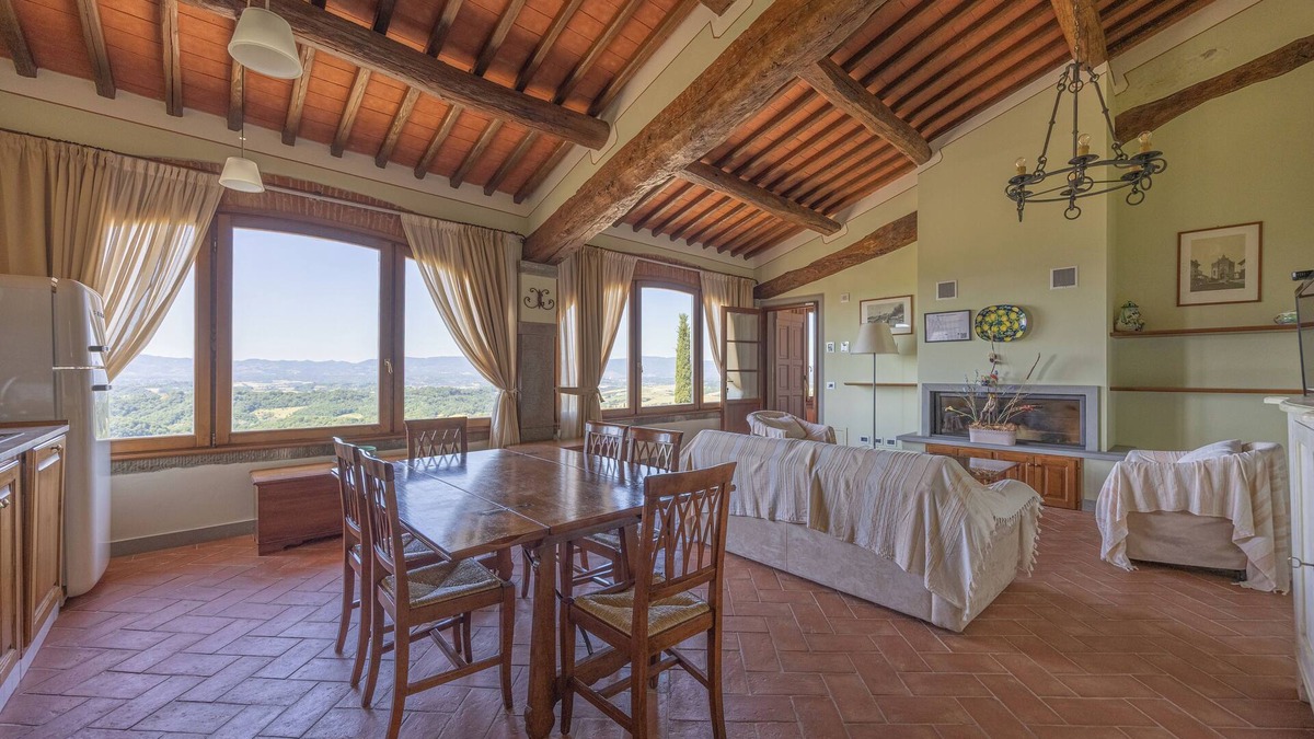 Loro Ciuffenna Apartment | Biancospino superior flat in VILLA with POOL