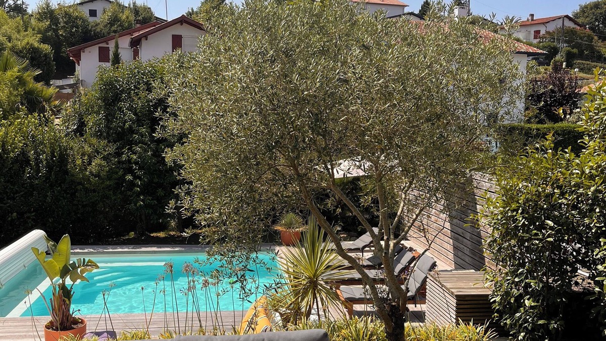 Arcangues House | Biarritz, Quiet house for 8 ps with south facing pool 10 minutes from the beaches