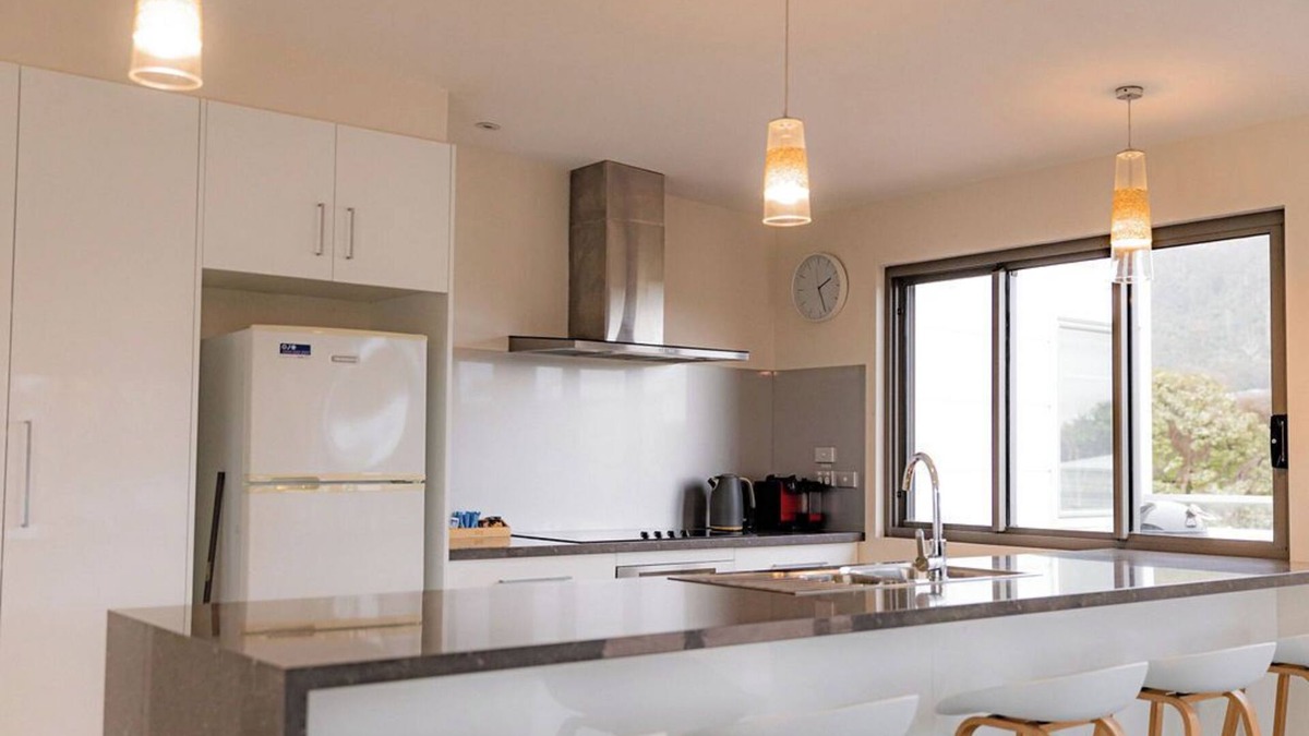 Bicheno Apartment | Bicheno Sands- space and the sea