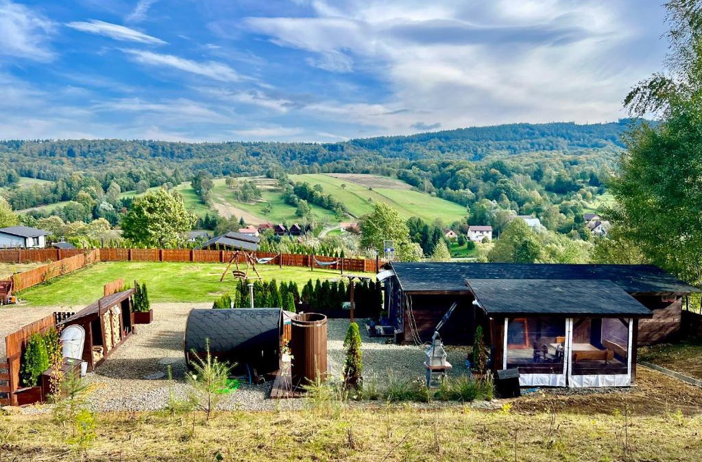 Ustrzyki Dolne Ski Chalet | Bieszczadzka Osada Saunowisko w cenie jacuzzi na wyłączność, sauna basen