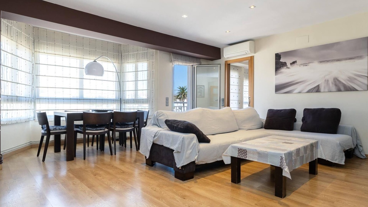 Costa Dorada Apartment | Big apartment 300m marina and beach