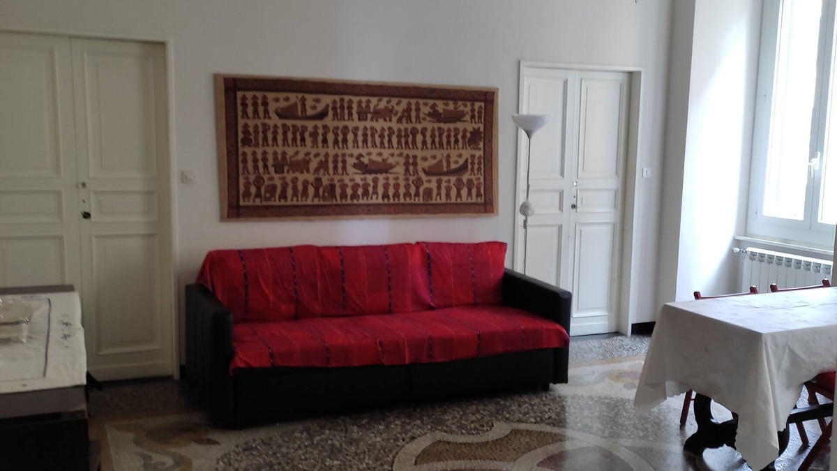 Camogli Apartment | Big apartment near the railway station and near the beaches