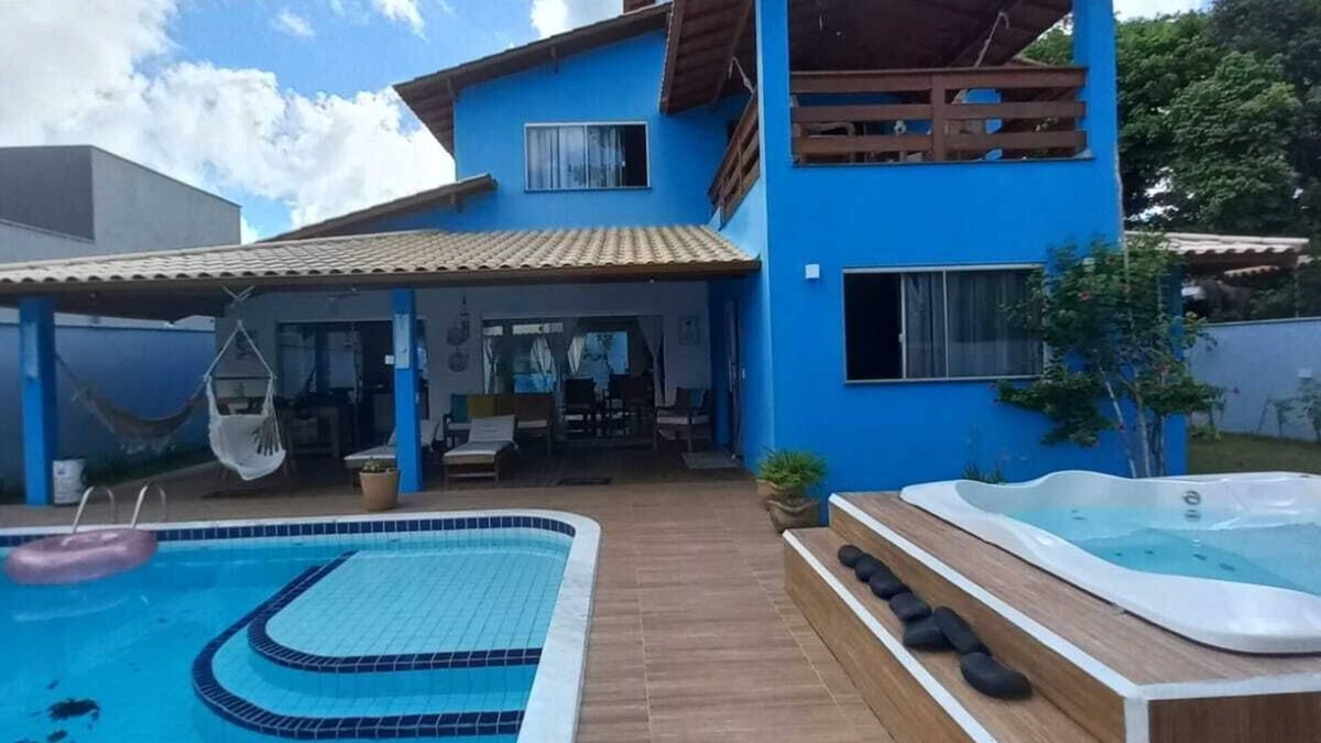 Arraial d'Ajuda House | Big house with 4 bedrooms, 4 1/2 bath, barbecue area,. Pool, Jacuzzi and parking