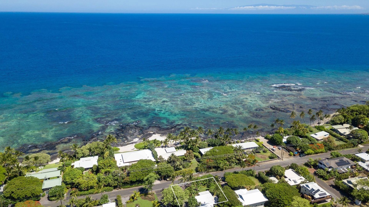 Kamuela Cottage | Big Island Plumeria Cottage Perfect Couples Getaway in Magical Puako
