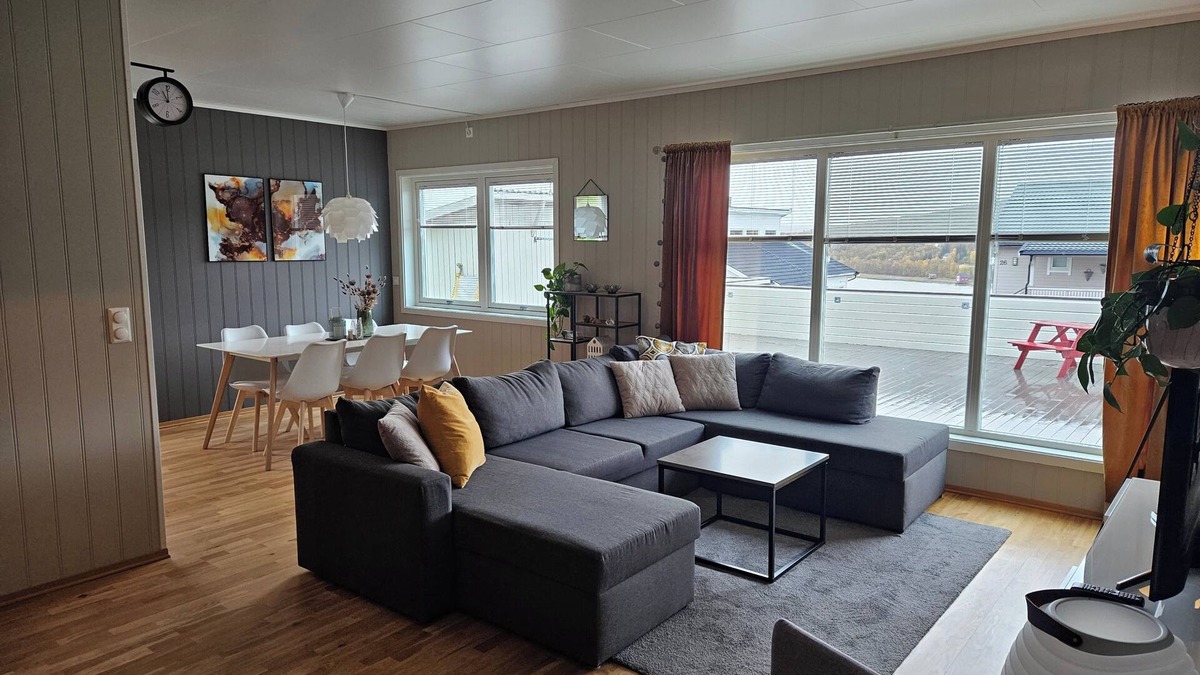 Tromso Apartment | Big Luxury auroraapartment in Tromso& parking
