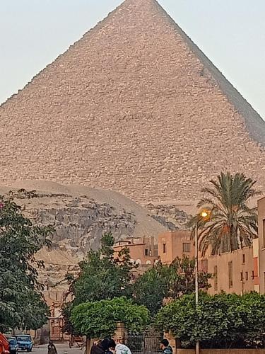 Al Haram Villa | Big pyramid view house