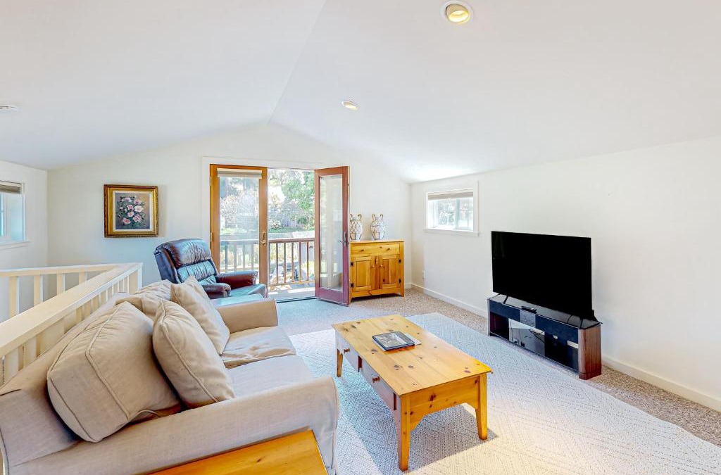 Mendocino House | Big River Cottage