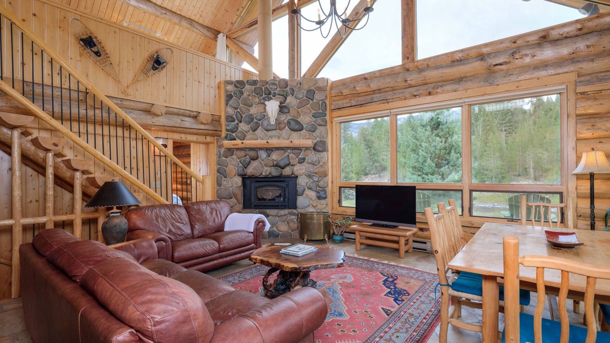 Gallatin Gateway House | Big Sky, Montana Luxury Riverfront Home
