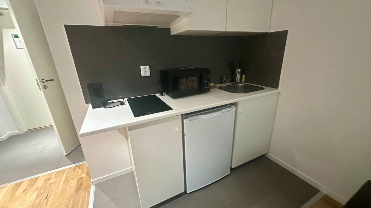 Karrdal Apartment | Big Studio Apartment in Sollentuna, Stockholm