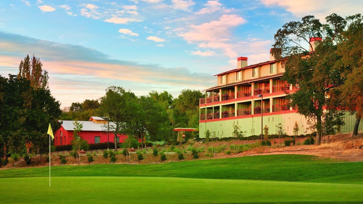 Angels Camp Resort | Big tree country in style!