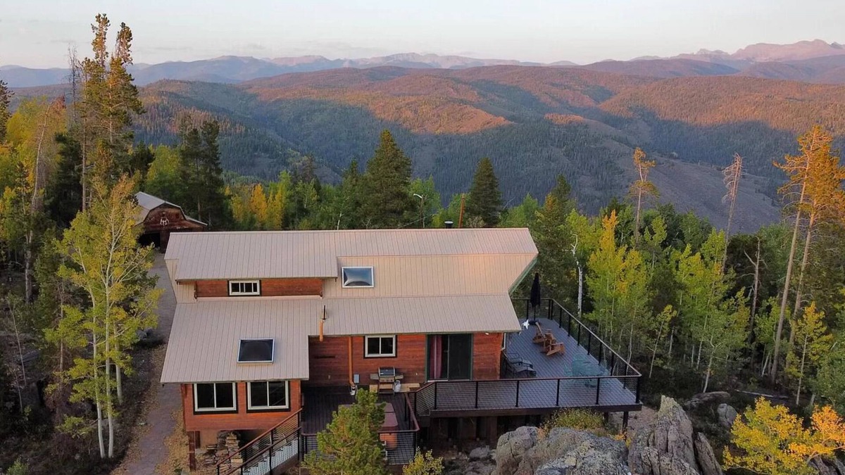 Winter Park Highlands House | BIG Views 4 Bed Home, Pet Friendly + Hot Tub!