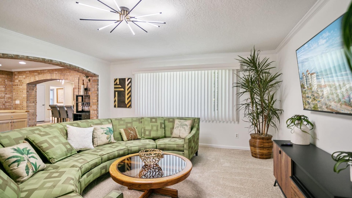Isle of Palms House | Big Wheelchair Accessible Home Close to Beach/Mayo with Zen Den and Fenced Yard