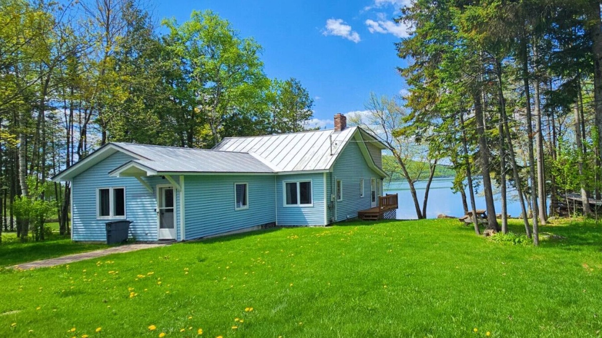 Jackman House | Big Wood Lodge-Lakefront*Pet Friendly*Private Dock