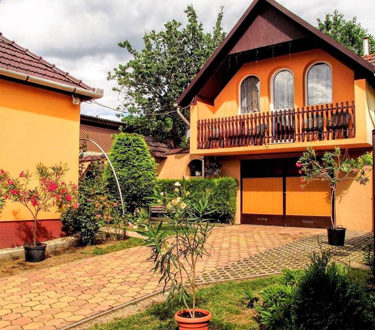 Felsotarkany House | Bihari Vendégház
