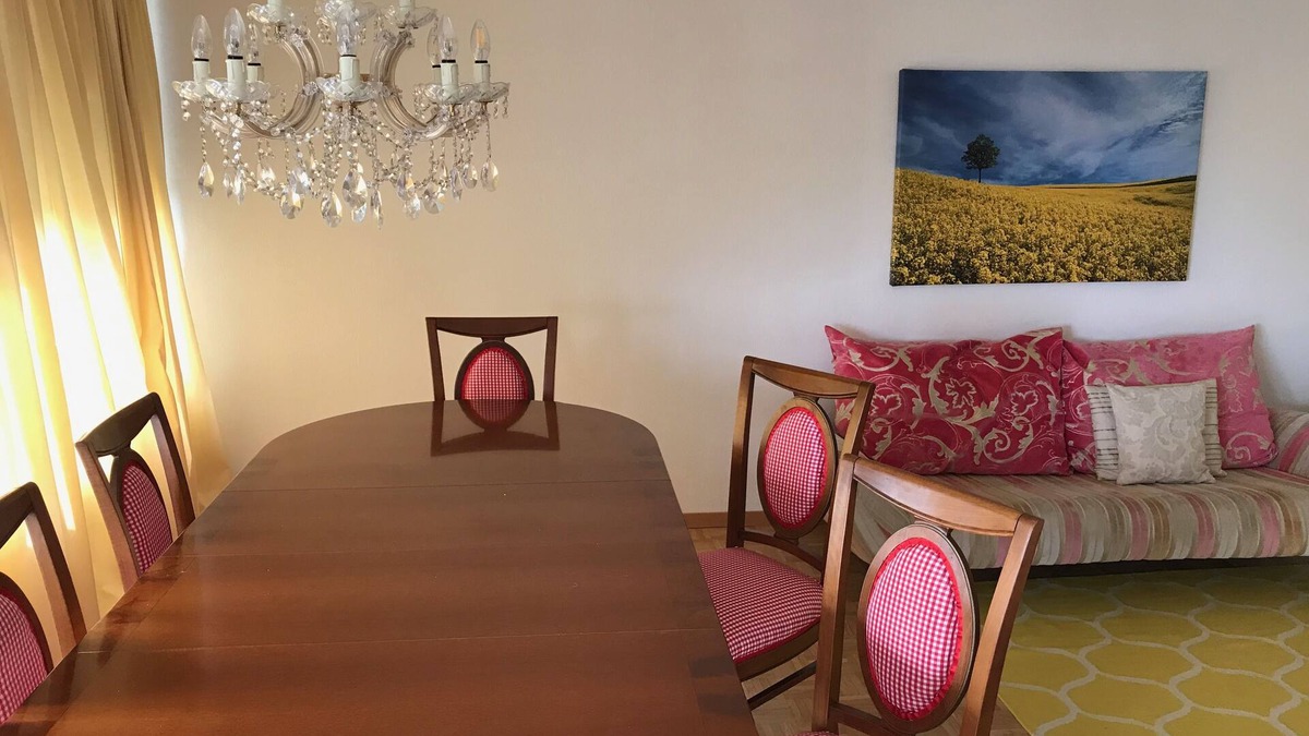 Zollikofen Apartment | Bijou Apartment