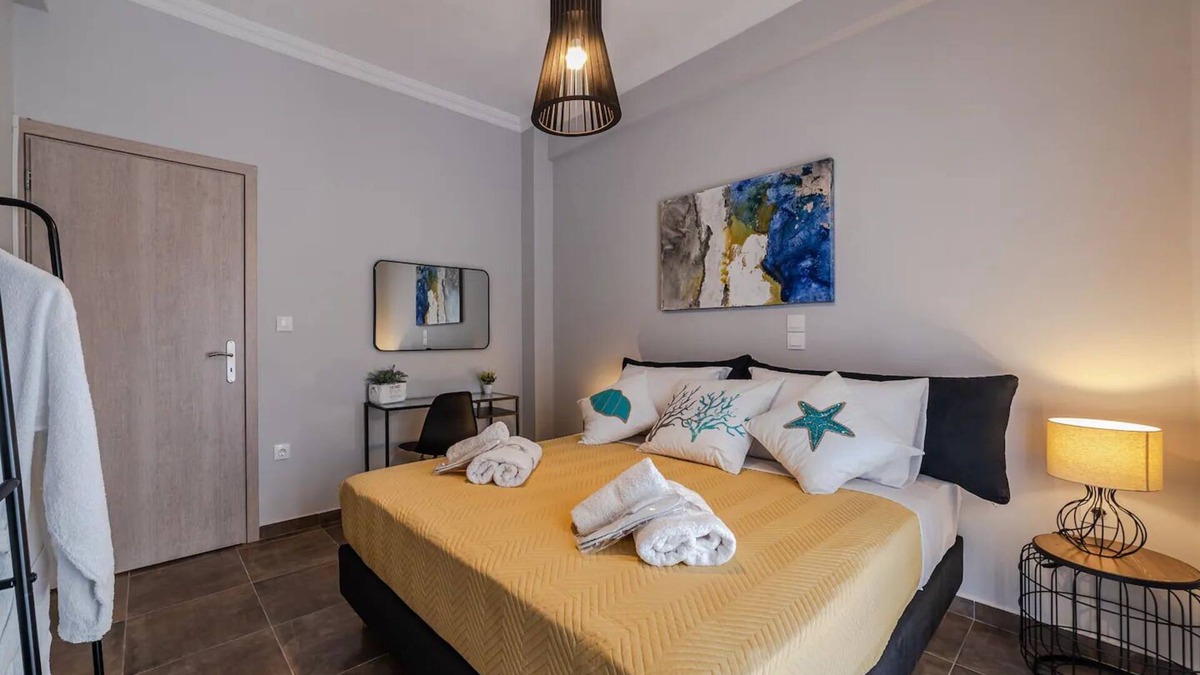Glyfada Apartment | Bijou apartment in Glyfada center