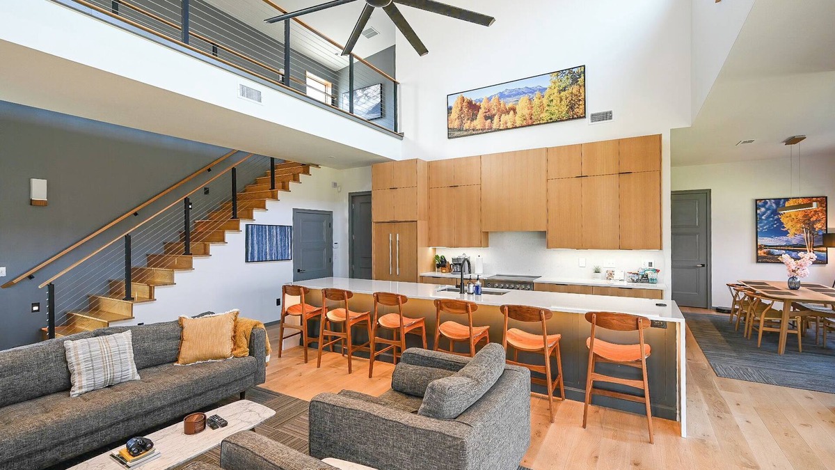 Downtown House | Bike House 1 - Hot Tub and Sauna - Downtown - Direct Access to MTB Trail