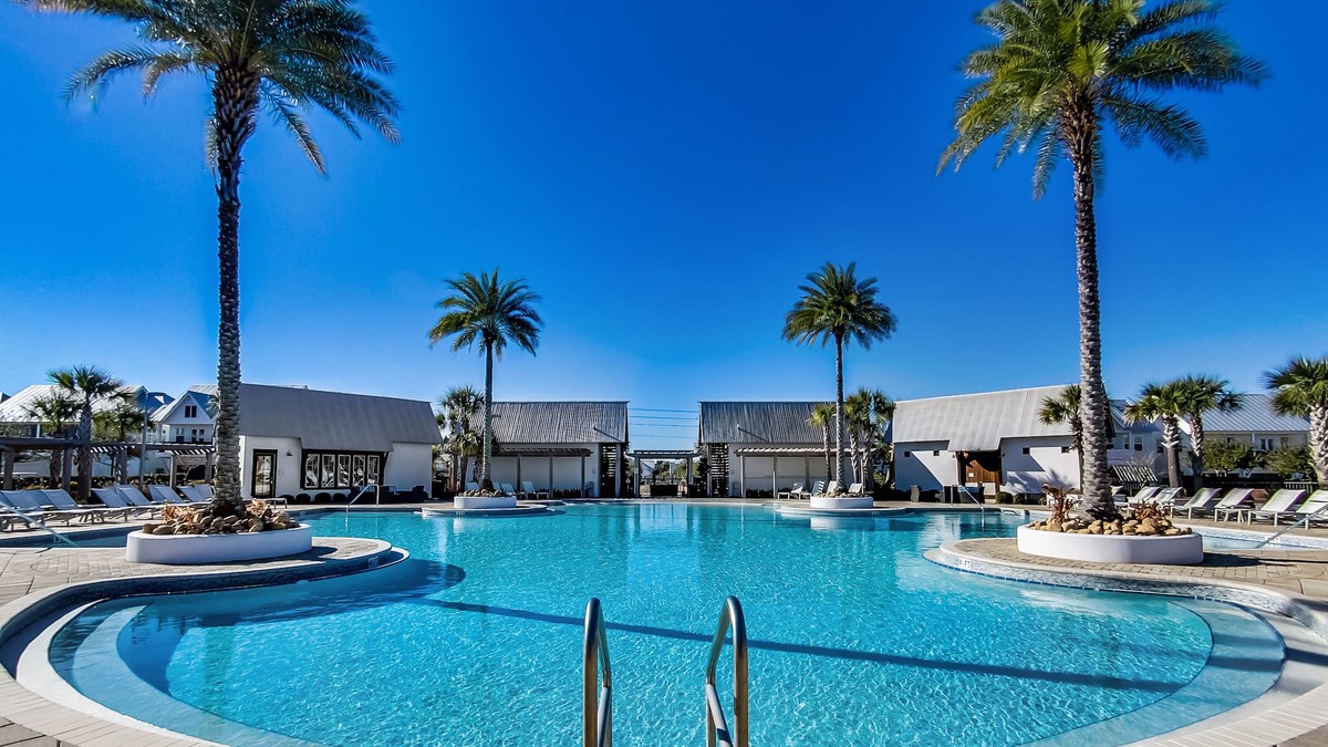 Panama City Beach House | Bike to Beach, Resort Pool, Designer Updates, Enjoy The Big Chill, Pet Friendly