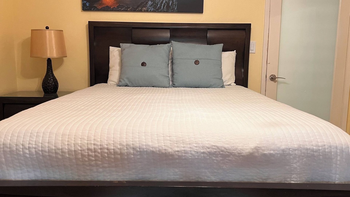 Wilton Manors House | Billy's Resort -Men only-Clothing optional-Fantasy Bungalow