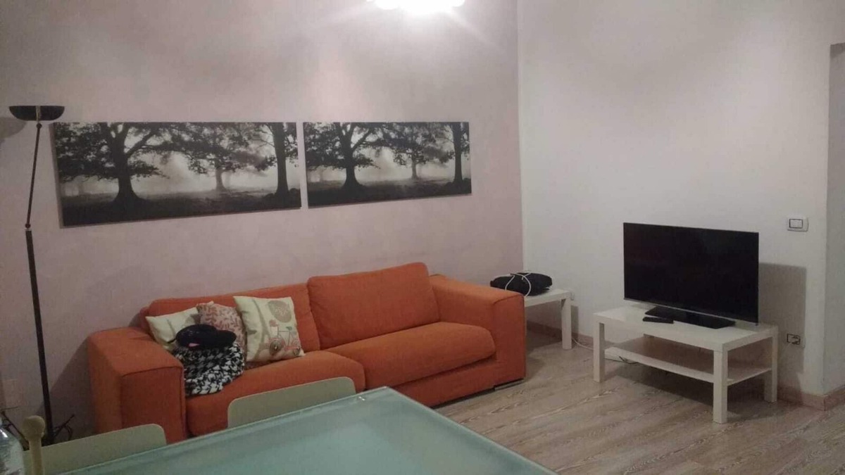 Piombino Apartment | Bilocale ammobiliato semicentrale