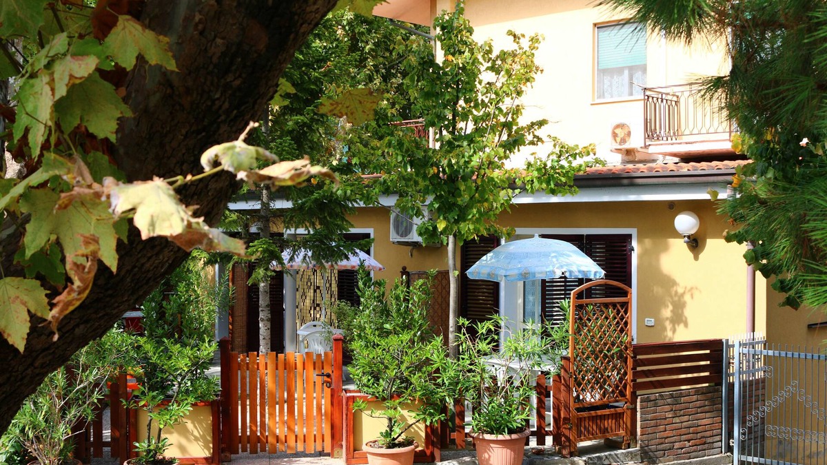 Bordonchio Apartment | BILOCALE B2 VILLA NEAR THE SEA