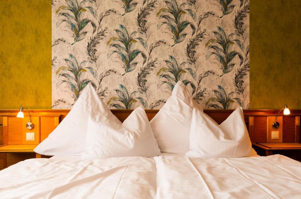 Iphofen Hotel | Biobausewein WEIN HOTEL LEBEN