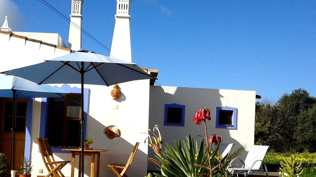 Olhao Apartment | biologically restored, idyllic rural and very close to the sea