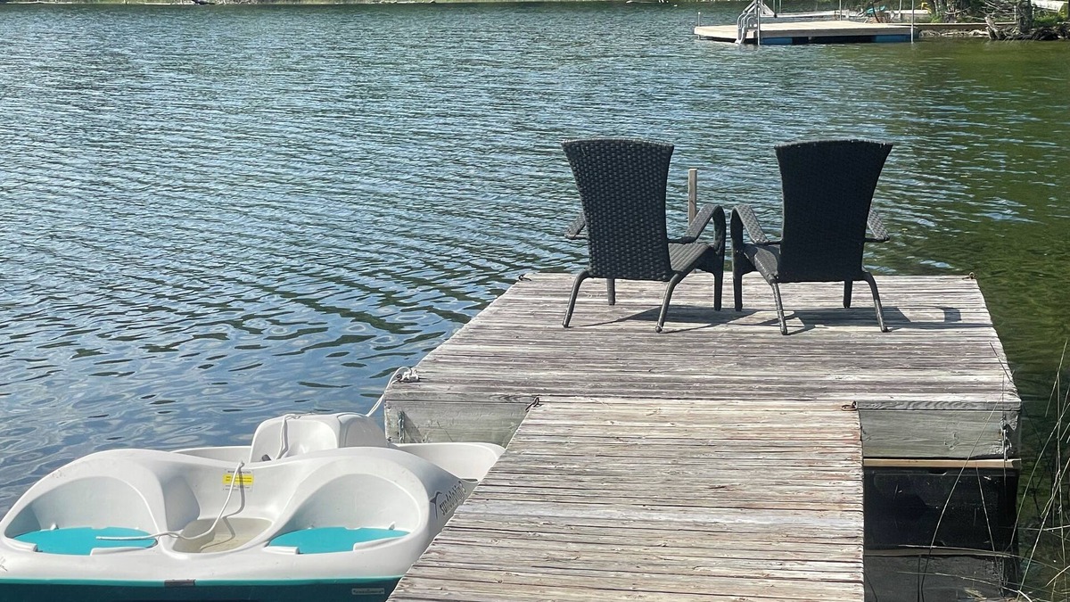 L'Amable Cottage | Birch Bark Canoe Lucerne Lake Cottage is beautiful pet friendly & near Bancroft
