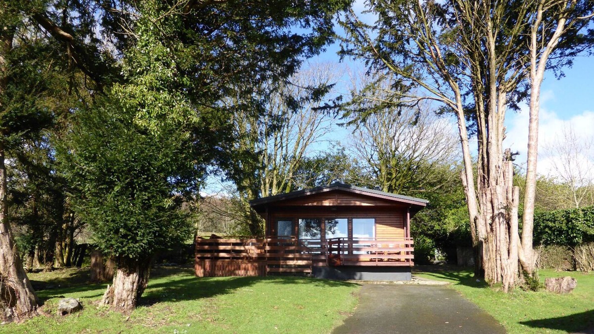Newton Stewart House | Birch Lodge 23 with Hot Tub, Newton Stewart