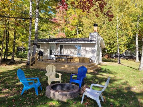 Empire House | Birch Shores Resort - The Hemlock Cottage