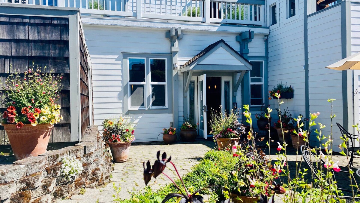 Friday Harbor Hotel | Bird Rock Hotel