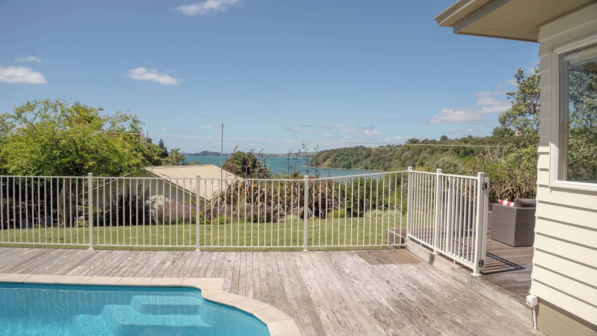 Tawharanui House | Birdsong Beach House