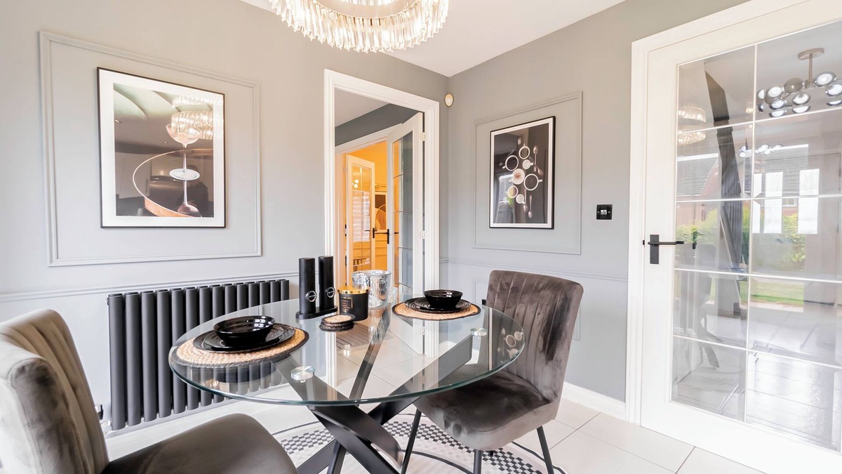 Birmingham House | Birmingham Stay Free Parking for Families Travellers Professionals M6