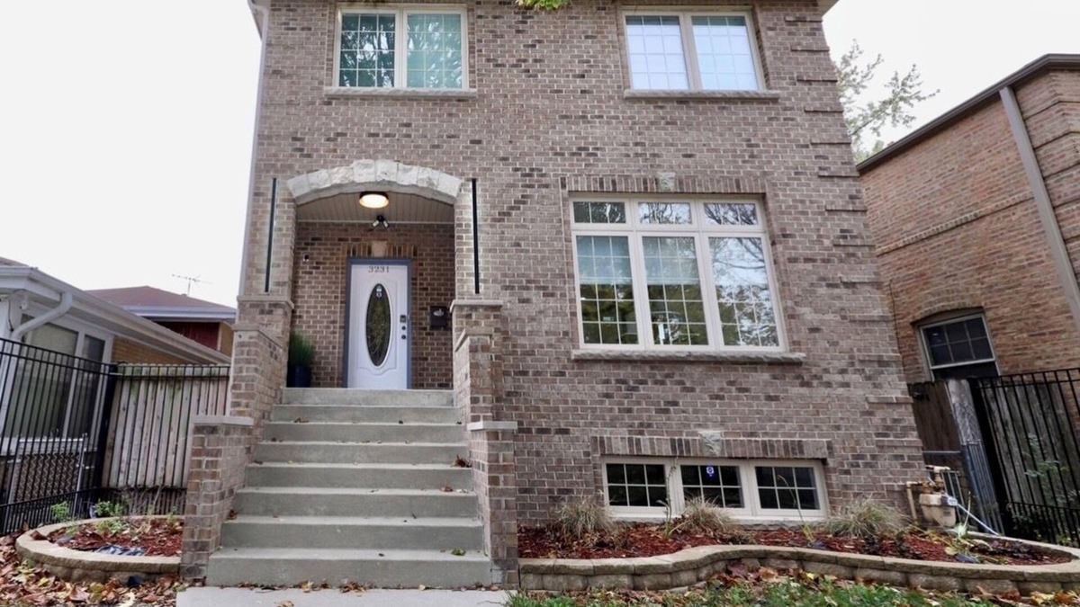 Dunning House | Birthday?Anniversary?Showers?3500 sq ft, sleeps 16