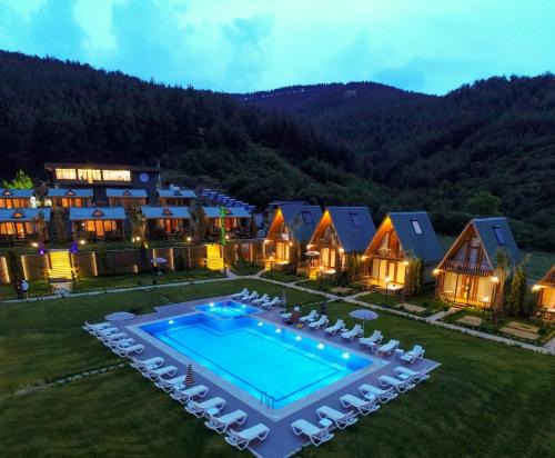 Suleymanpasa Ski Chalet | Bisanthe Panorama