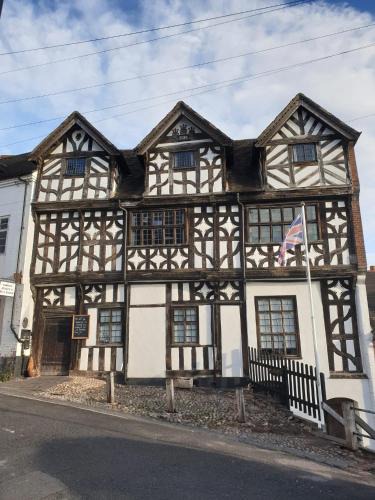 Bridgnorth Apartment | Bishop Percys House