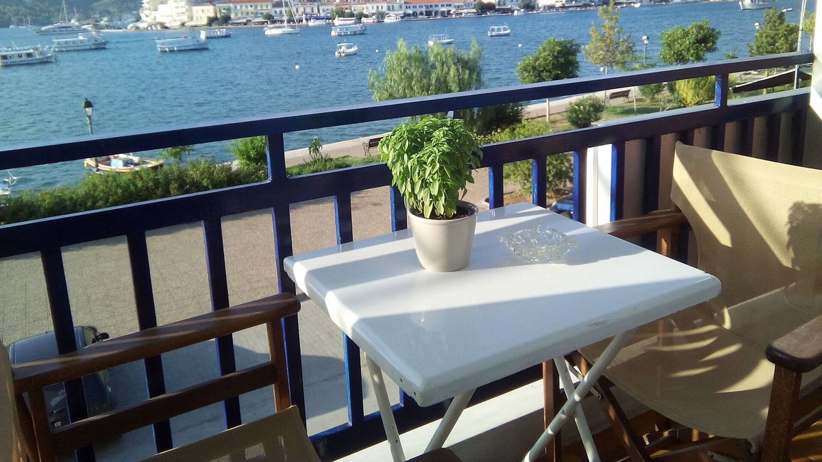 Galatas House | Bissias Guest House