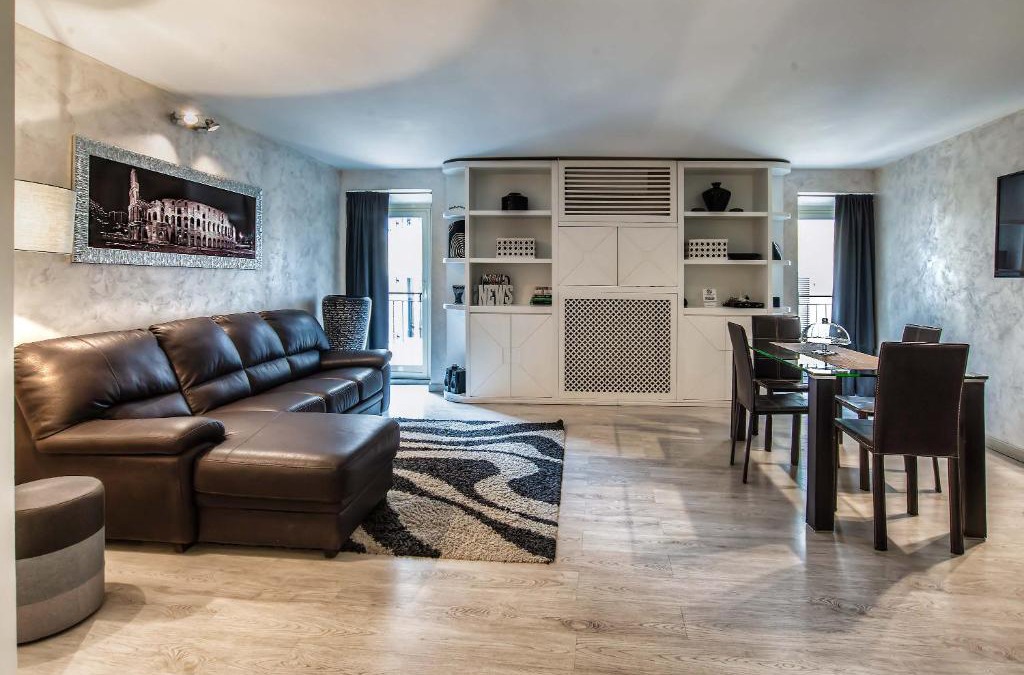 Roman Ghetto Bed & Breakfast | Black And White Suite
