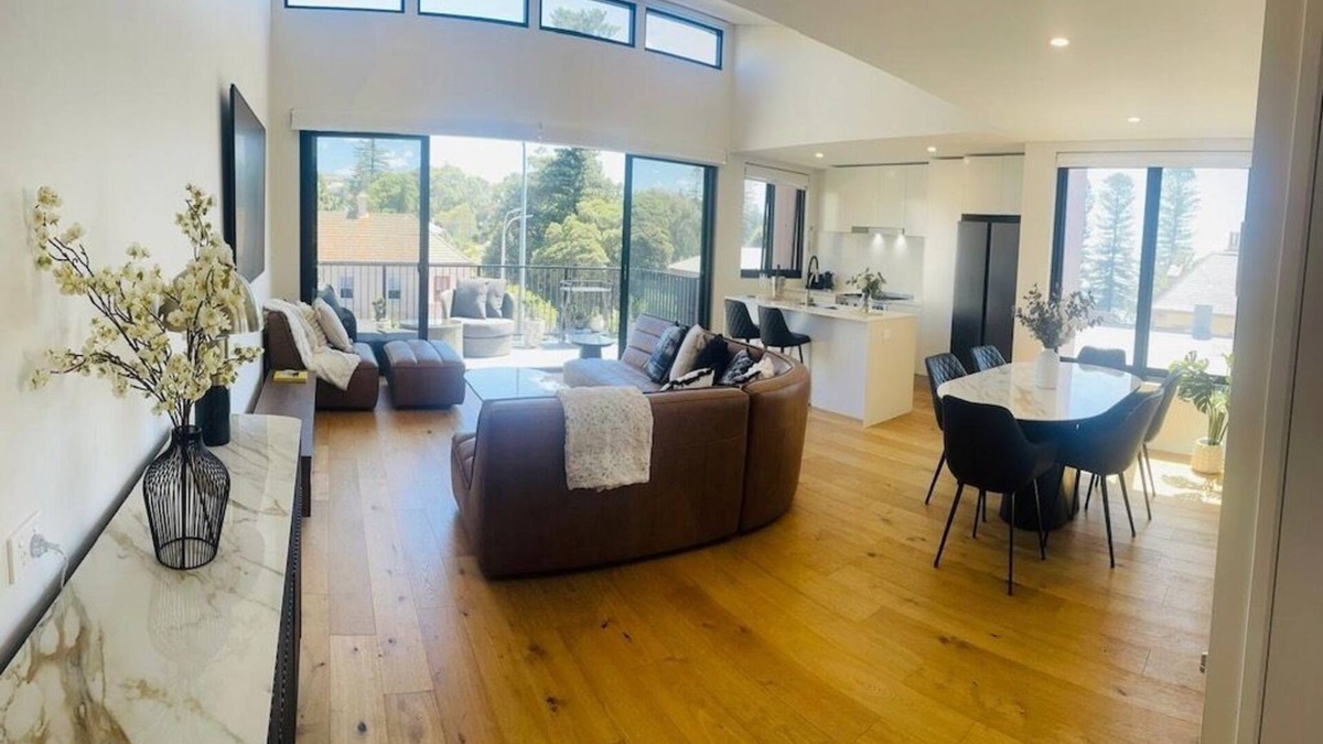 Kiama Apartment | Black Beach, Red Wine. Kiama Penthouse